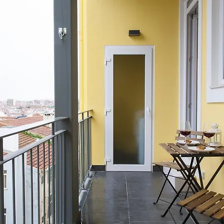 Altido Cosy 2br Apt With Terrace In Penha De França, 5mins From The Viewpoint Of Monte Agudo Lisboa