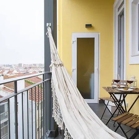 Apartamento Altido Cosy 2br Apt With Terrace In Penha De França, 5mins From The Viewpoint Of Monte Agudo *