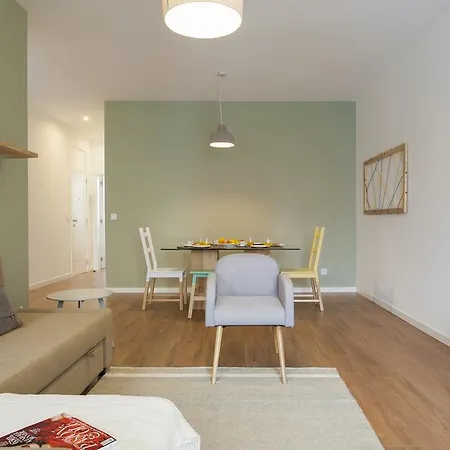 Apartamento Altido Cosy 2br Apt With Terrace In Penha De França, 5mins From The Viewpoint Of Monte Agudo Lisboa