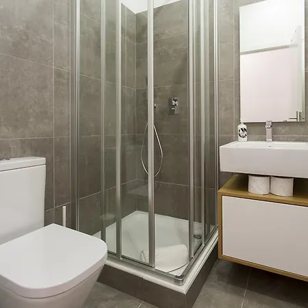 Altido Cosy 2br Apt With Terrace In Penha De Franca, 5mins From The Viewpoint Of Monte Agudo